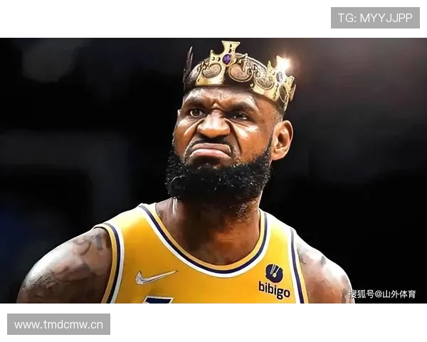 勒布朗·詹姆斯晒孩子生日派对，场面像奥斯卡红毯，我家三只气球瞬间失业