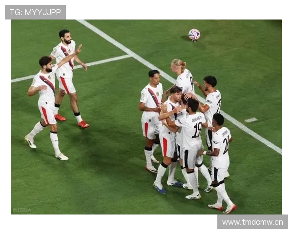 赖斯与罗德里，谁更接近英超第一后腰标准？